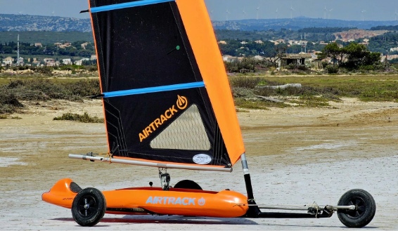 Char &agrave; voile pr&egrave;s de la Baie de Somme