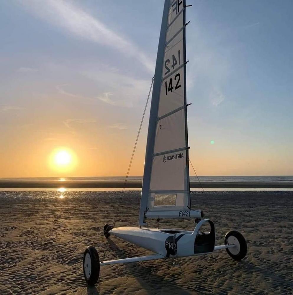 Vente de chars à voile près de la Baie de Somme