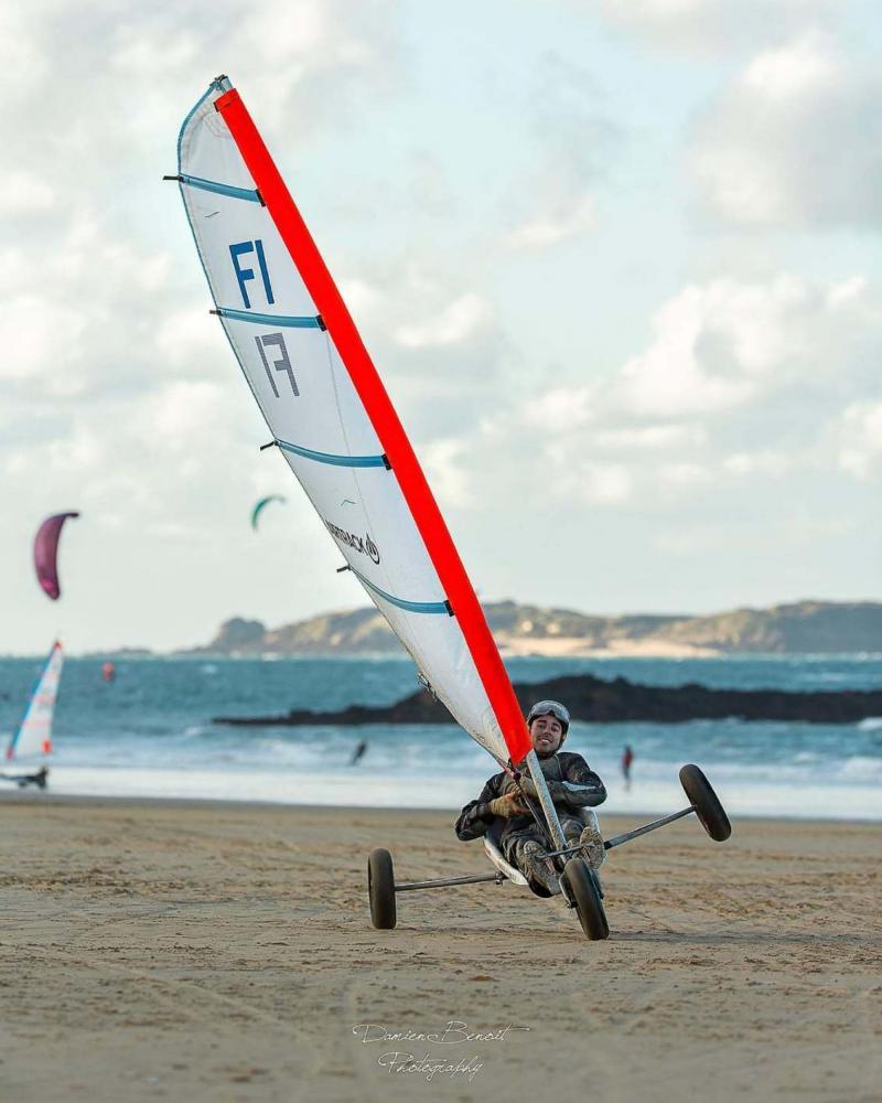 Vente de chars à voile près de la Baie de Somme